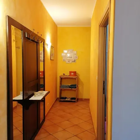 Lägenhet A Casa Di Fabio Biella