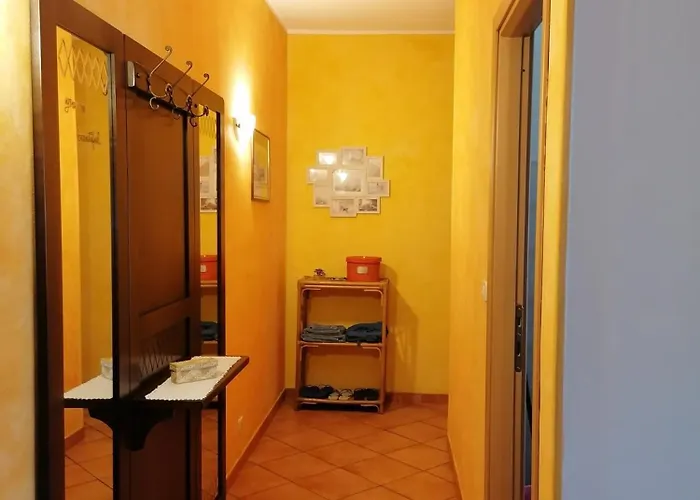 Lägenhet A Casa Di Fabio Biella